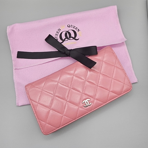 🩷CHANEL Pink Quilted Leather Wallet🩷 - Picture 15 of 16